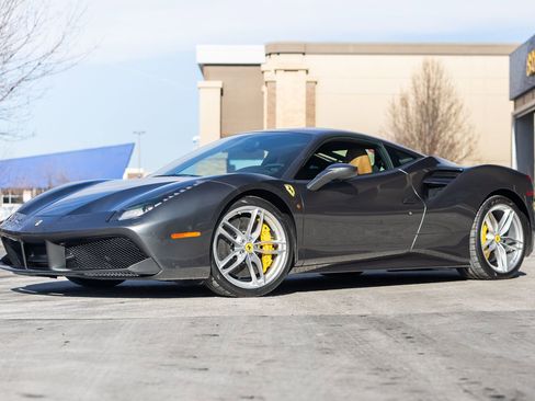 Used 2017 Ferrari 488 GTB image 40