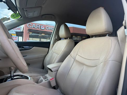 Used 2015 Nissan Rogue SL FWD image 9
