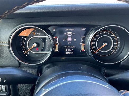 Used 2023 Jeep Gladiator Overland image 21