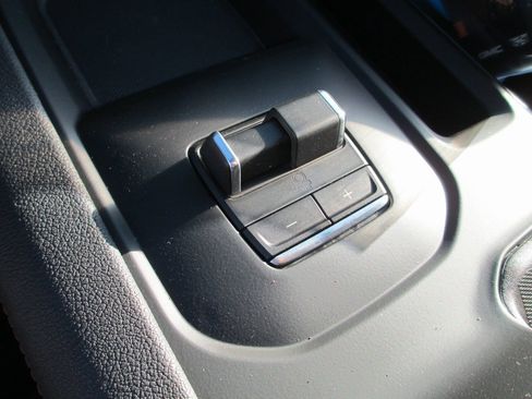 New 2026 GMC Sierra 2500 AT4 w/ AT4 Premium Plus Package image 18