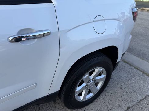 Used 2016 GMC Acadia SLE FWD image 23