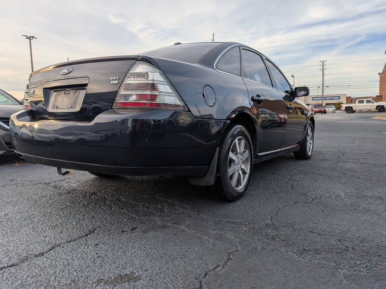 Used 2009 Ford Taurus SEL AWD/4WD image 16