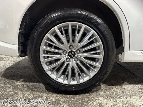 Used 2019 Mitsubishi Outlander SEL AWD/4WD image 30