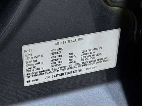 Used 2021 Tesla Model Y Long Range image 12