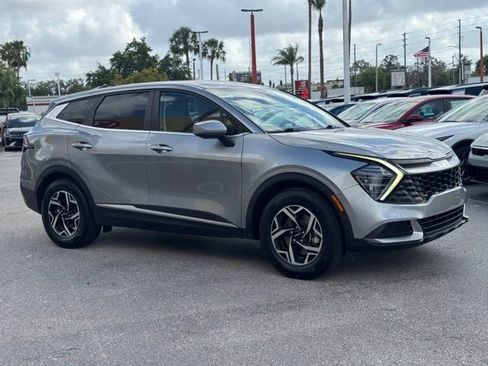 Certified 2024 Kia Sportage LX FWD image 7