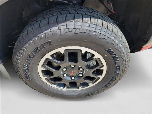 New 2025 Toyota Tacoma TRD Off-Road image 9