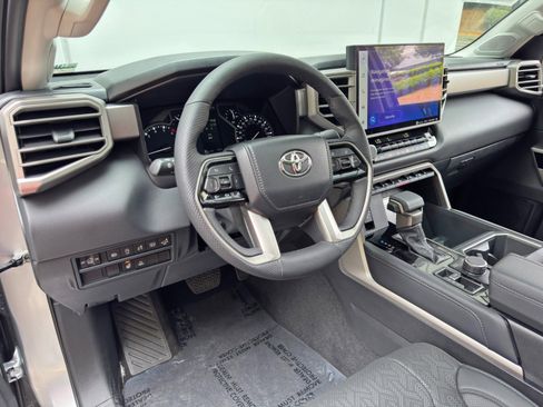 Used 2022 Toyota Tundra Limited AWD/4WD image 14