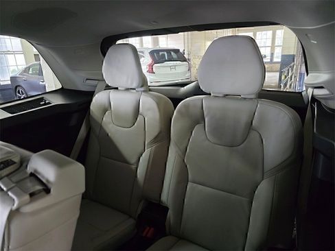 New 2026 Volvo XC90 B6 Ultra w/ Protection Package image 13