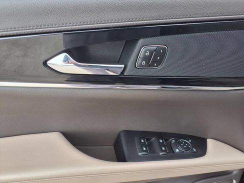 Certified 2023 Lincoln Nautilus FWD w/ Premium Package image 22