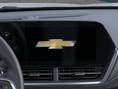 New 2026 Chevrolet Trax ACTIV FWD image 44