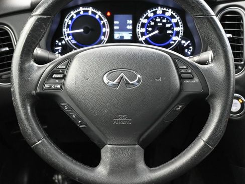 Used 2017 INFINITI QX50 2WD w/ Premium Plus Package image 4