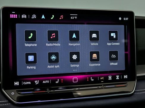 Used 2025 Volkswagen Tiguan SE R-Line AWD/4WD image 21