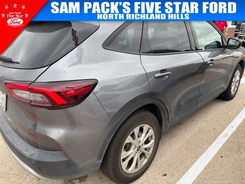 Used 2025 Ford Escape Active FWD image 3