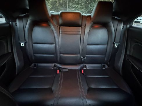 Used 2016 Mercedes-Benz CLA 250 image 28