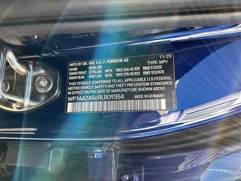 Used 2024 Porsche Macan Turbo image 26