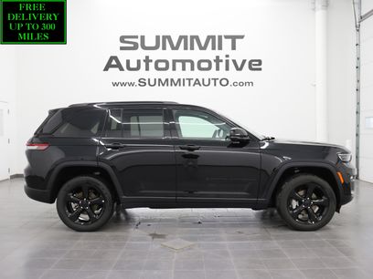 Used 2025 Jeep Grand Cherokee Limited w/ Luxury Tech Group II