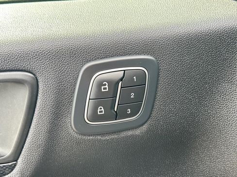 Used 2023 Ford Escape ST-Line Elite w/ Premium Technology Package AWD/4WD image 18