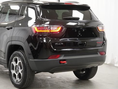 Certified 2022 Jeep Compass Trailhawk w/ Trailhawk Elite Group image 16
