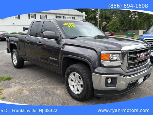 Used 2015 GMC Sierra 1500 SLE w/ SLE Value Package AWD/4WD image 3