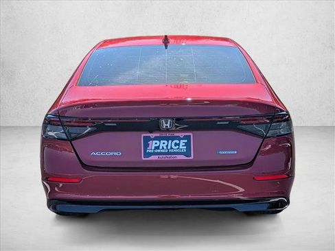 Used 2025 Honda Accord EX-L image 7