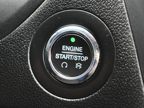 Certified 2018 Ford Explorer XLT image 14