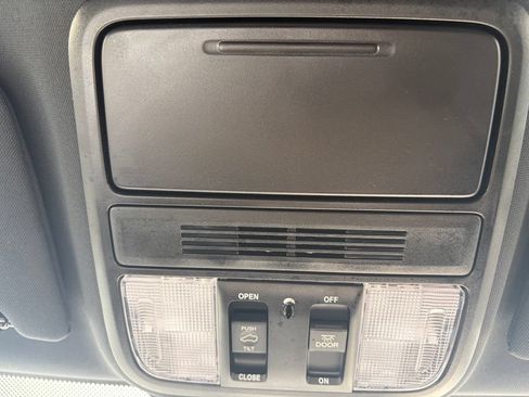 Used 2025 Honda Odyssey Sport-L image 37