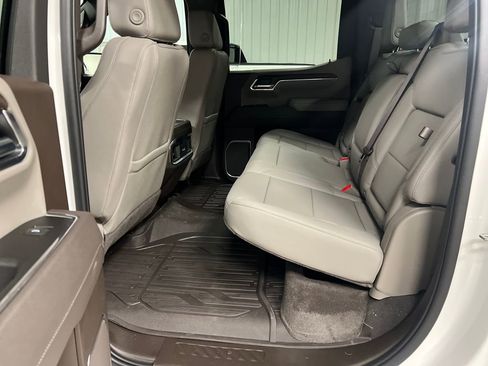 New 2026 GMC Sierra 1500 SLT w/ SLT Convenience Package image 13