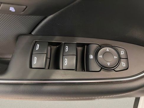 Used 2025 Buick Envision Preferred image 14