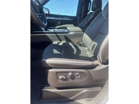 Used 2025 Cadillac Escalade Sport w/ Touring Package AWD/4WD image 25