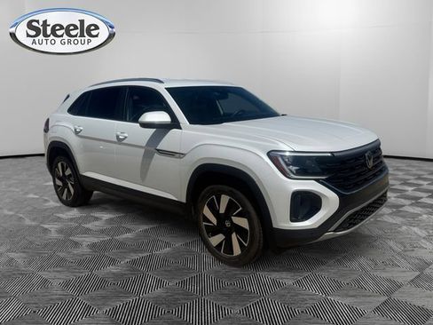 Used 2026 Volkswagen Atlas Cross Sport SE FWD image 7