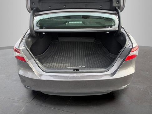 Used 2023 Toyota Camry LE image 8