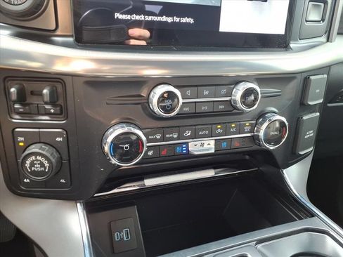 Used 2024 Ford F150 Lariat w/ Bed Utility Package AWD/4WD image 25