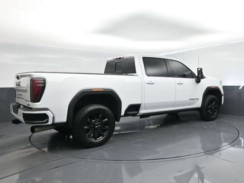 Used 2025 GMC Sierra 2500 AT4 AWD/4WD image 8