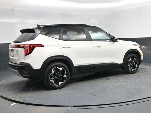 New 2026 Kia Seltos S image 7