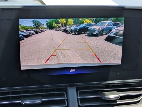 Used 2024 Chevrolet Trax ACTIV w/ Driver Confidence Package FWD image 21