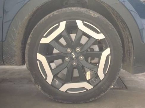 Used 2025 Kia Telluride S AWD/4WD image 21