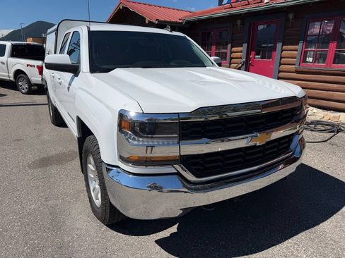 Used 2018 Chevrolet Silverado 1500 LT AWD/4WD image 2