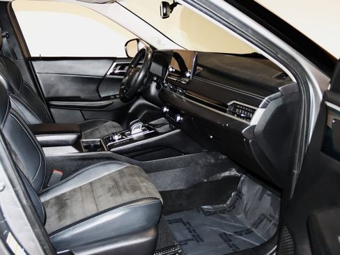 Used 2022 Mitsubishi Outlander SE image 55