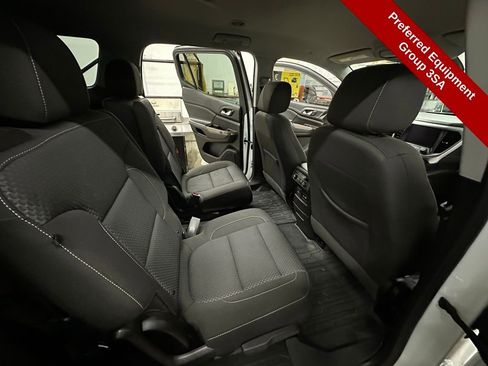 Used 2023 GMC Acadia SLE w/ Driver Convenience Package image 28