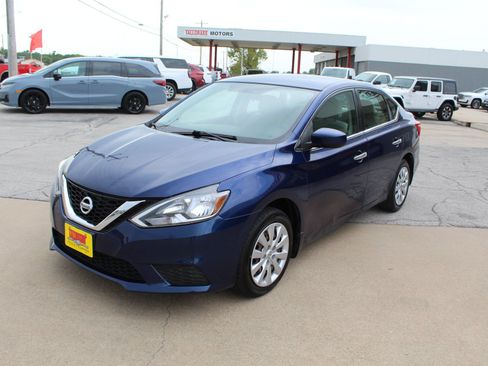 Used 2017 Nissan Sentra S FWD image 37