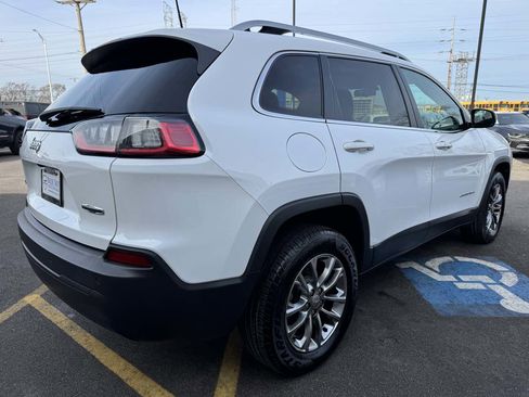 Used 2019 Jeep Cherokee Latitude Plus w/ Cold Weather Group image 5