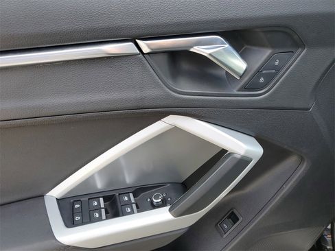 Used 2021 Audi Q3 2.0T Premium Plus w/ Premium Plus Package image 19