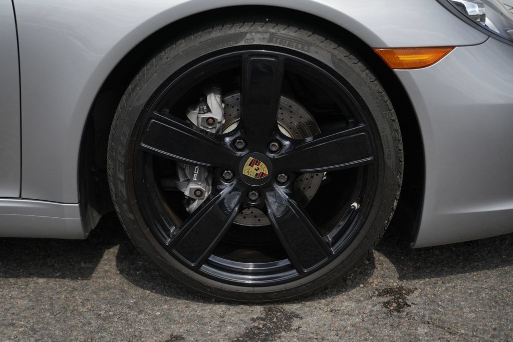 Used 2017 Porsche 911 Carrera RWD image 11