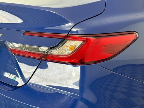 Used 2025 Toyota Camry LE FWD image 34