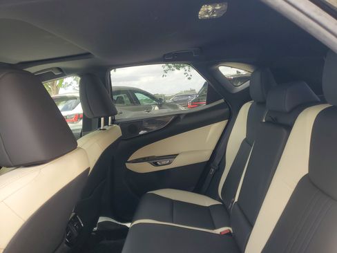 Used 2024 Lexus NX 250 FWD image 15