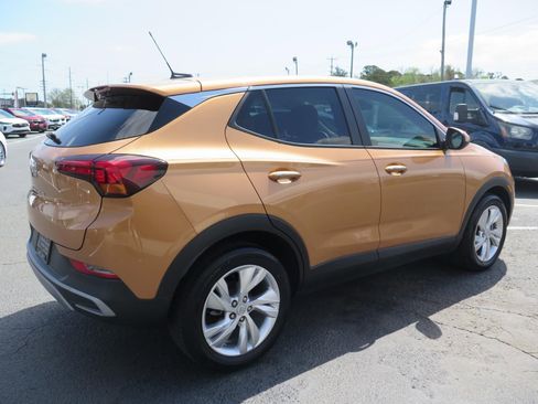 Used 2024 Buick Encore GX Preferred image 3