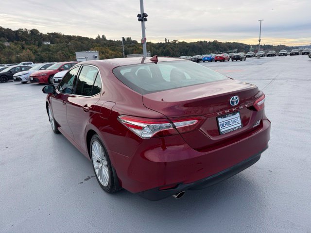 Used 2019 Toyota Camry XLE FWD image 5