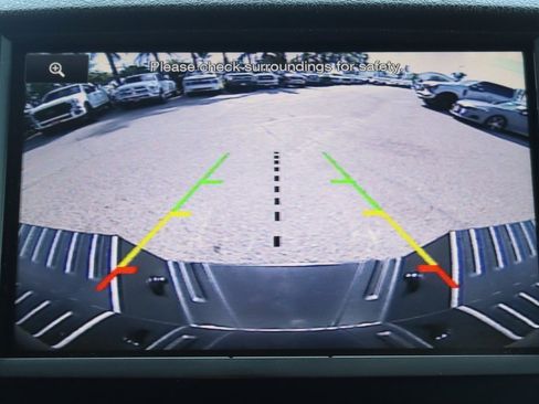 Used 2013 Ford F250 Lariat w/ FX4 Off Road Pkg image 32