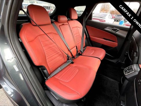 Used 2025 Kia Sportage SX image 24