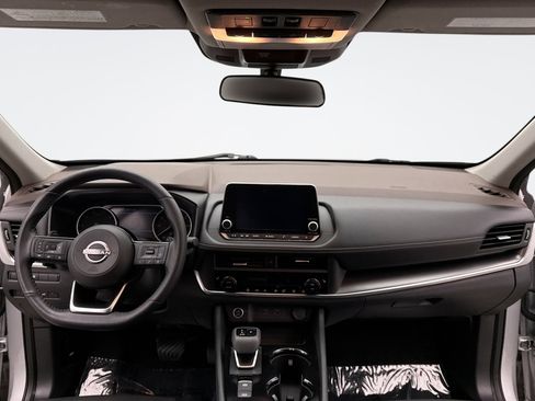 Used 2023 Nissan Rogue SV w/ SV Premium B Package image 14